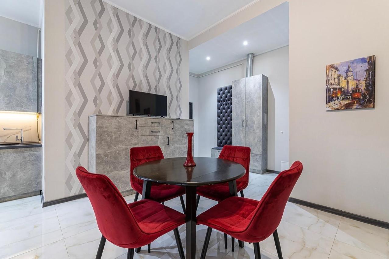 Vidfort леонтовича Apartment Lviv